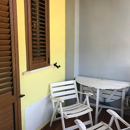 Apartment Casa Andrea Ravi