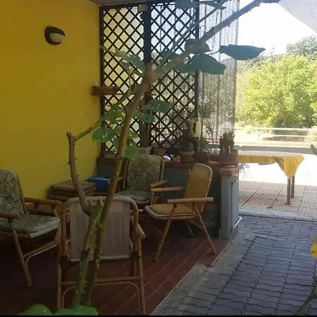 Casa Andrea Apartment *