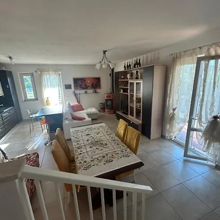 Apartment Casa Andrea Ravi